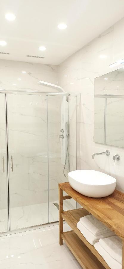 Elegant Basement Suite Orosei Dış mekan fotoğraf