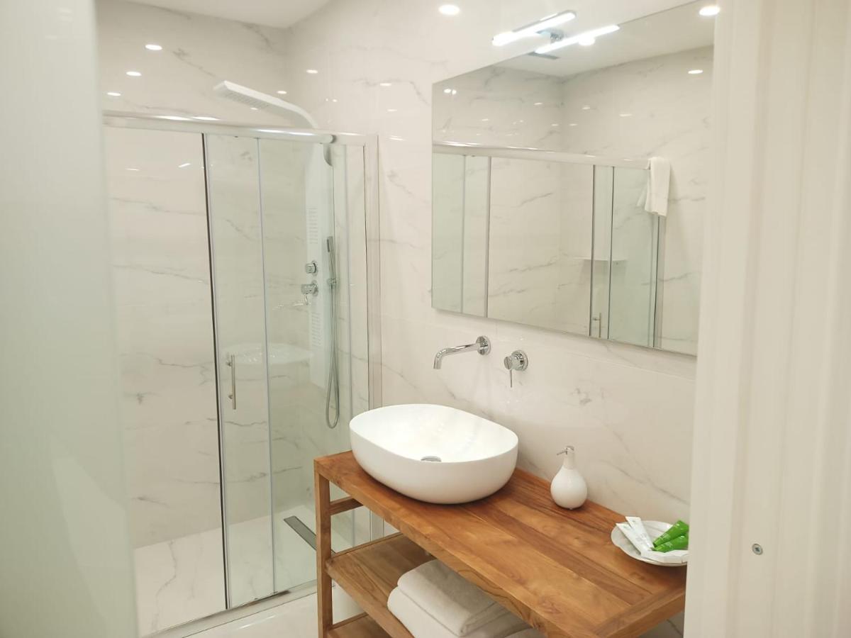 Elegant Basement Suite Orosei Dış mekan fotoğraf